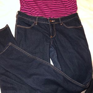 Dark wash skinny jeans